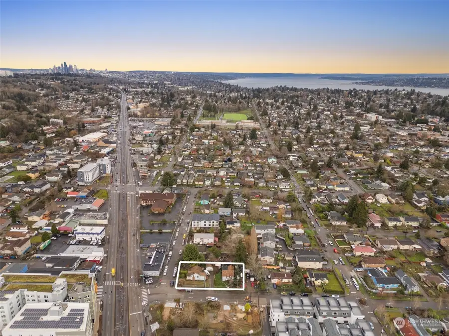 6754 40th Avenue S #8, Seattle, WA 98118 - Image #3