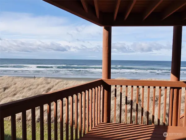 1399 Ocean Shores Boulevard Sw #2S-E, Ocean Shores, WA 98569