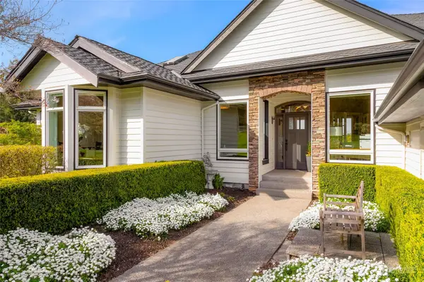 221 Baker View Lane, Camano Island, WA 98282