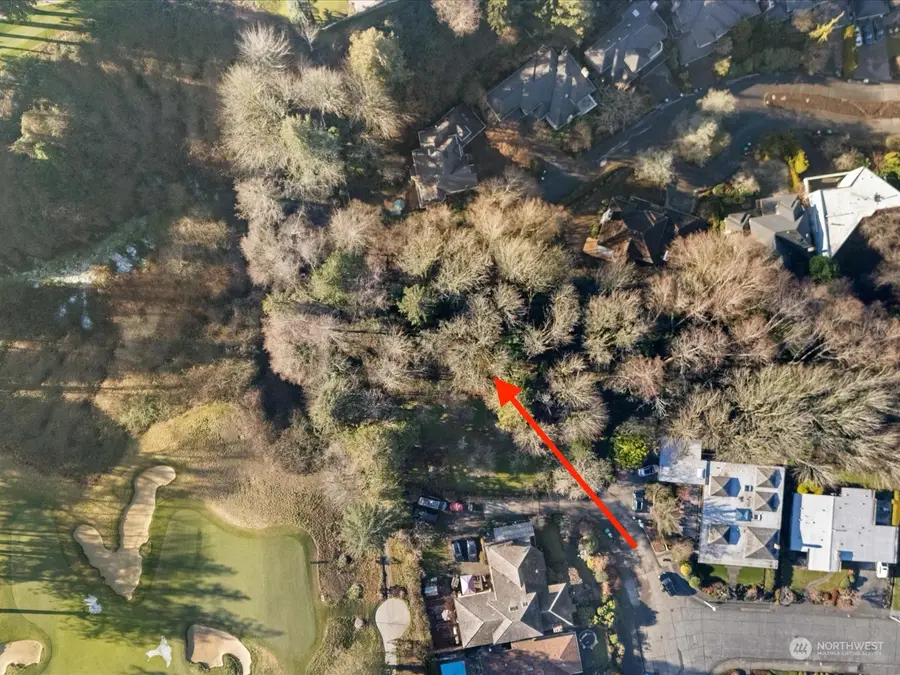 8415 Inverness Drive Ne, Seattle, WA 98115 - Image #2