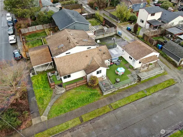 5402 S Cloverdale Street, Seattle, WA 98118