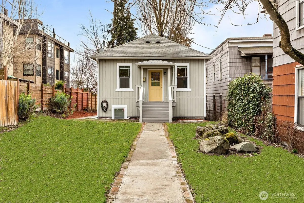 1521 E Spruce Street, Seattle, WA 98122 - Image #1