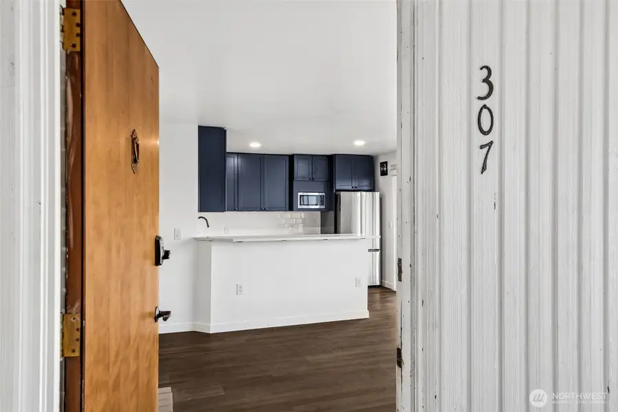 1020 S 230th Street #307B, Des Moines, WA 98198 - Image #2