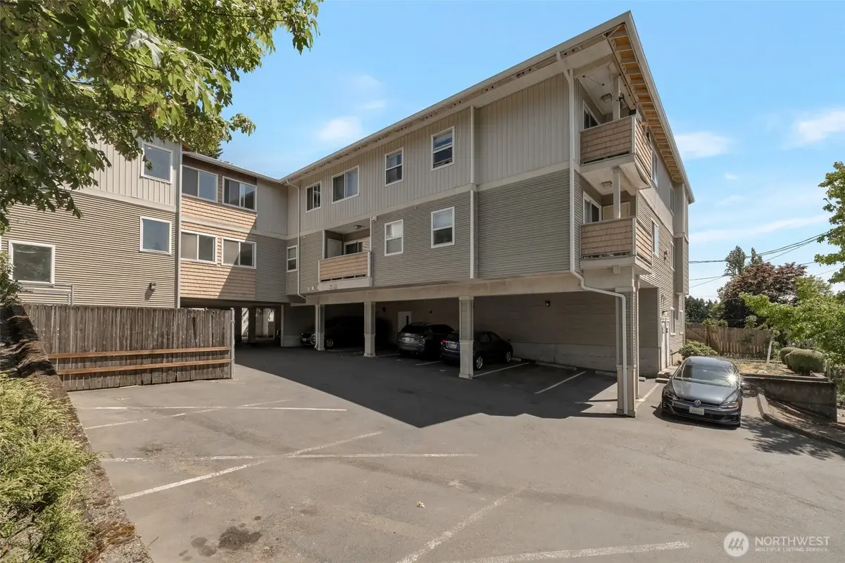 11424 1st Avenue S #103, Seattle, WA 98168 - Image #1
