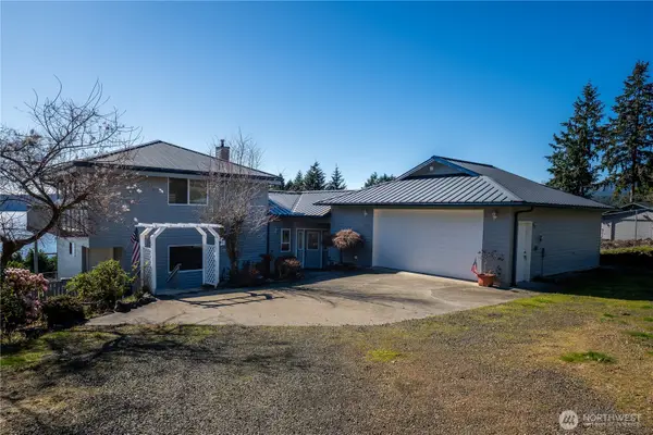 81 Seamount Drive, Brinnon, WA 98320