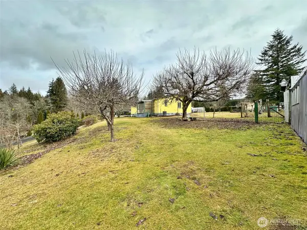 886 Salmon Creek Road, Mossyrock, WA 98564