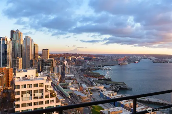 2125 1st Avenue #3202, Seattle, WA 98121