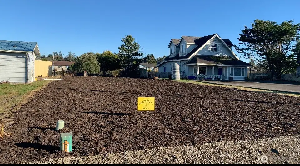 584 Point Brown Avenue Ne, Ocean Shores, WA 98569 - Image #1