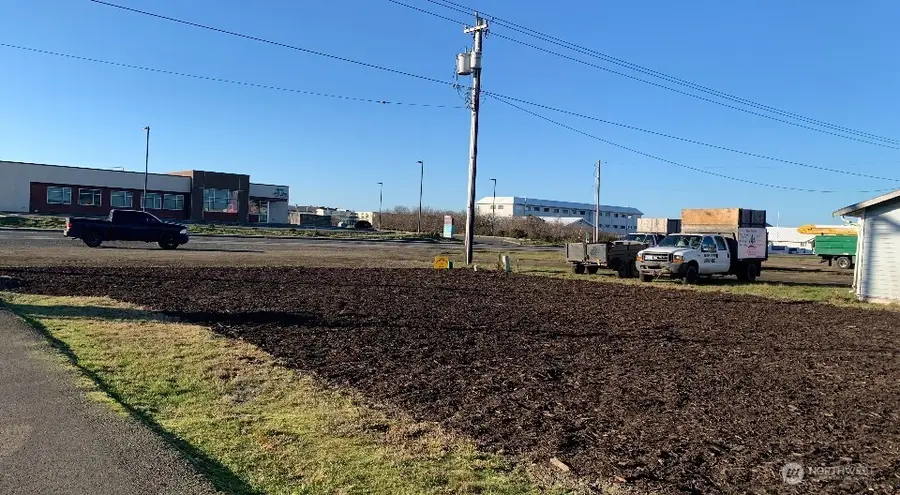 584 Point Brown Avenue Ne, Ocean Shores, WA 98569 - Image #2