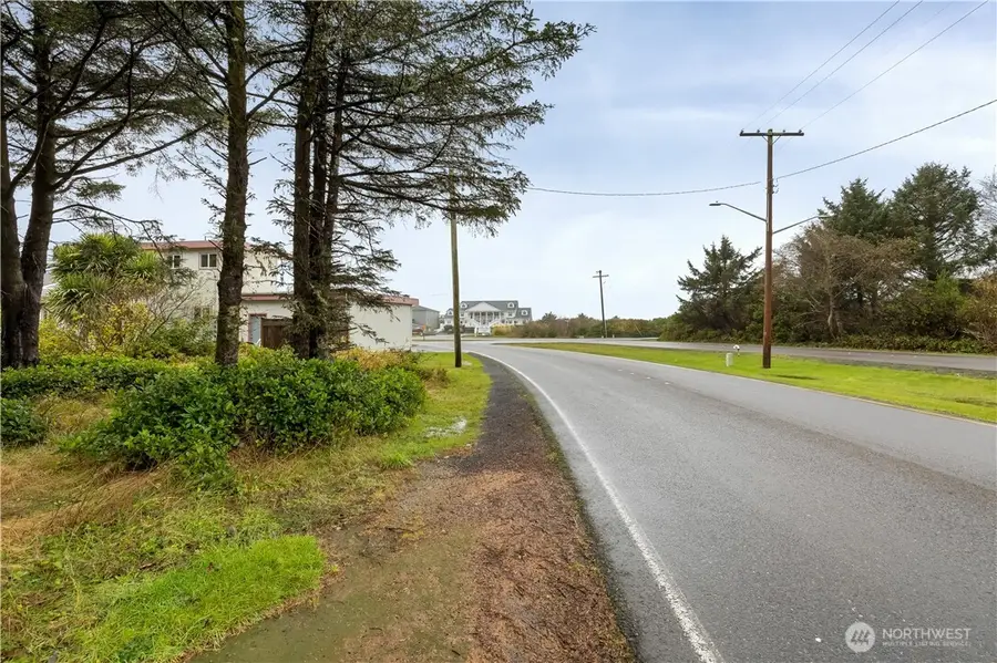 880 Ocean Shores Boulevard, Ocean Shores, WA 98569 - Image #3