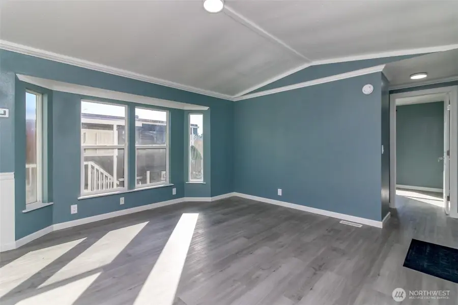 210 37th St Se #8, Auburn, WA 98002 - Image #3