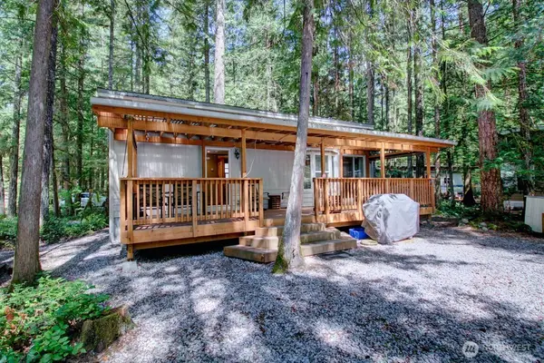 299 Schinn Canyon Drive, Deming, WA 98244