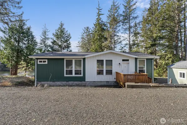 4 Lakeview Lane, South Bend, WA 98586