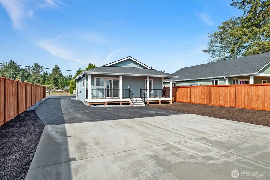 608 N 2nd Street, Westport, WA 98595 - Image #3