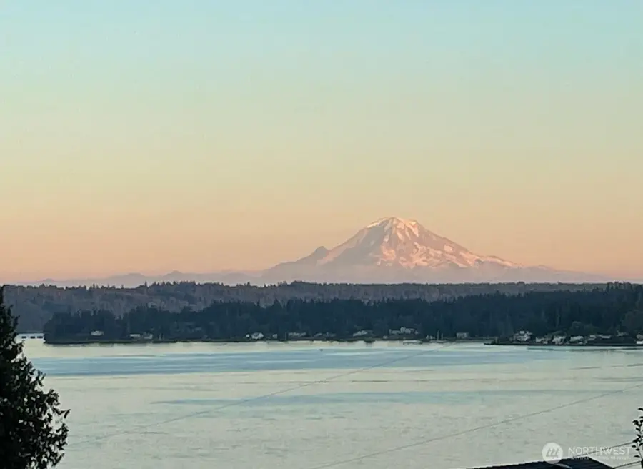 8185 E Seaview Drive, Port Orchard, WA 98366 - Image #3