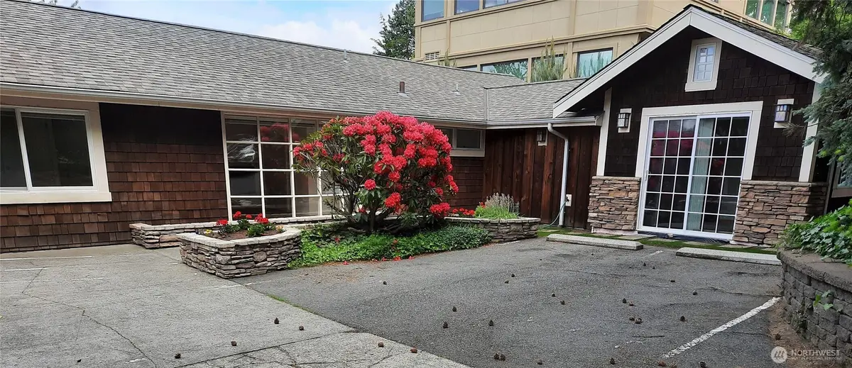 11644 NE 80th Street, Kirkland, WA 98033 - Image #1