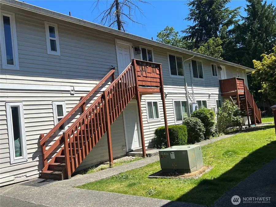 5030 212th Street Sw, Mountlake Terrace, WA 98043 - Image #2