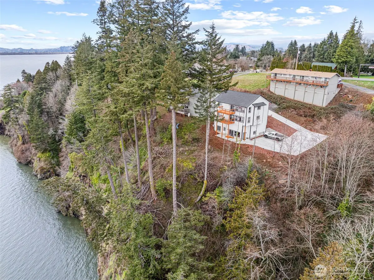 572 Columbia Street, Cathlamet, WA 98612 - Image #1