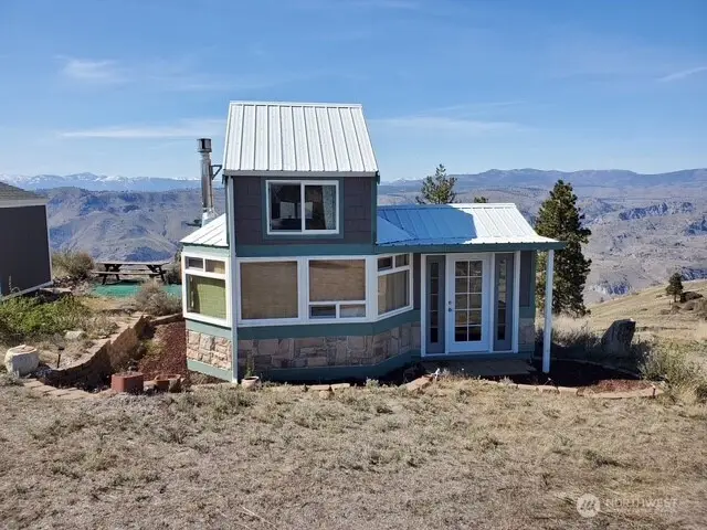 237 Spring Canyon Rd, Orondo, WA 98843 - Image #3