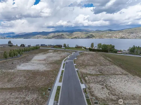 97 Loretta Lane #4, Chelan, WA 98816