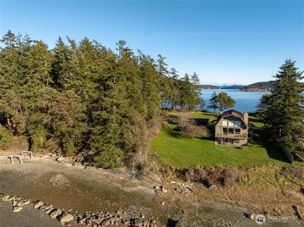 239 Shoreland Drive, Lopez Island, WA 98261