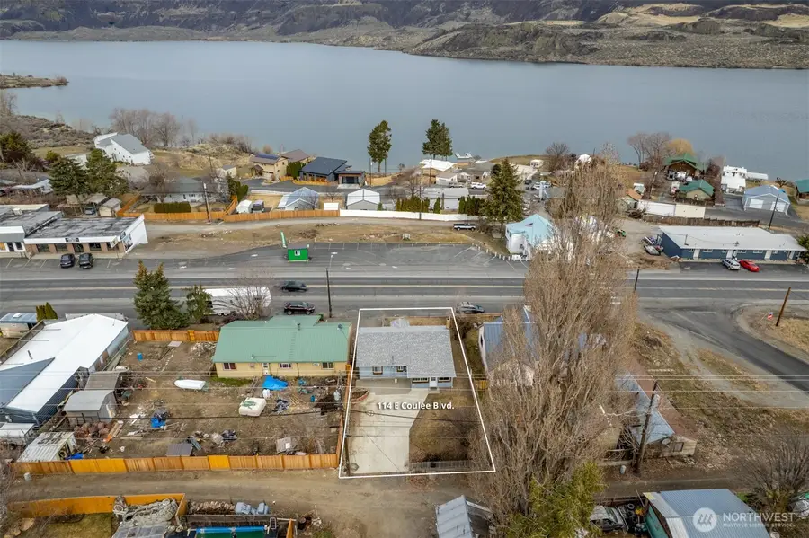 114 Coulee Boulevard, Electric City, WA 99123 - Image #3