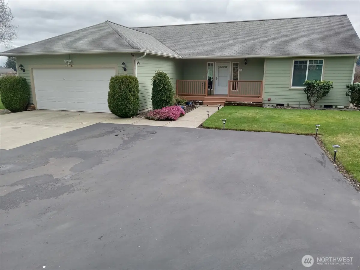 17927 Daryl Lane Sw, Rochester, WA 98579 - Image #1