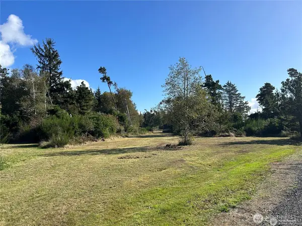 2680 Sunset Lane, Tokeland, WA 98590