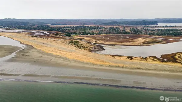 2680 Sunset Lane, Tokeland, WA 98590