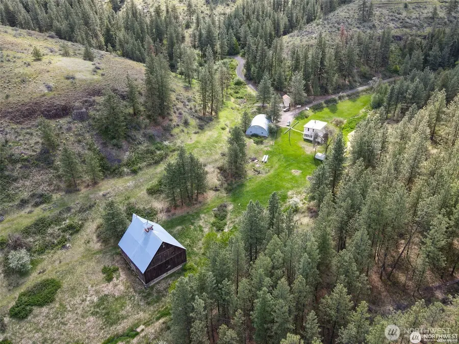 39297 Halverson Canyon Road N, Creston, WA 99117 - Image #3
