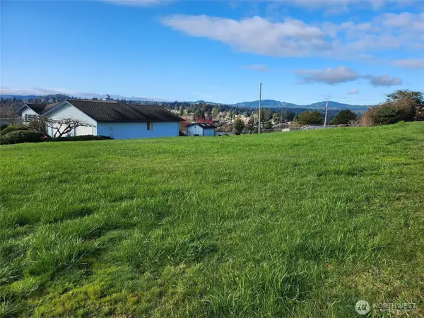 3023 Pawnee Drive #15, Bremerton, WA 98310