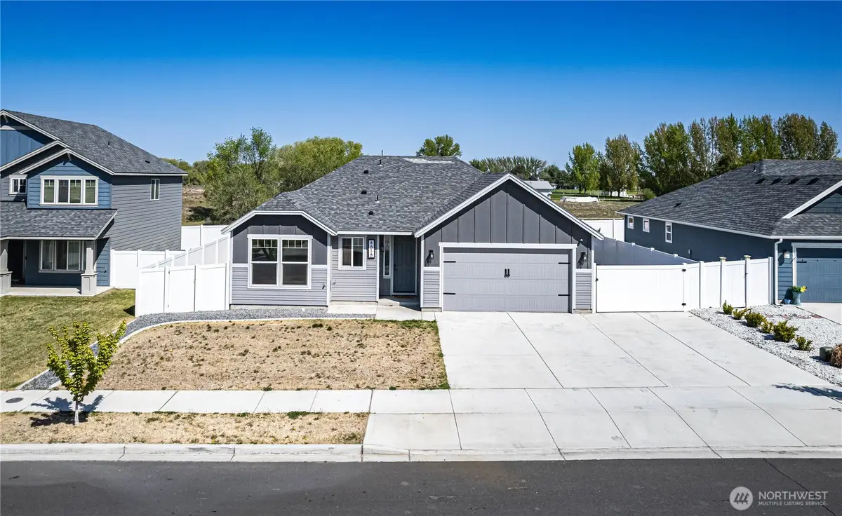 4618 E Thrush Street, Moses Lake, WA 98837 - Image #1