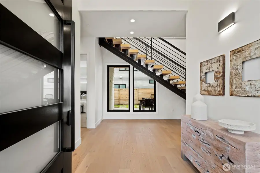 4605 108th Avenue Ne, Kirkland, WA 98033 - #2