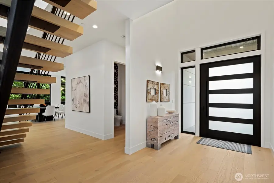 4605 108th Avenue Ne, Kirkland, WA 98033 - #3