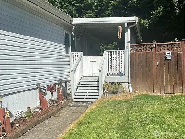 33422 192nd Avenue Se #64, Auburn, WA 98092