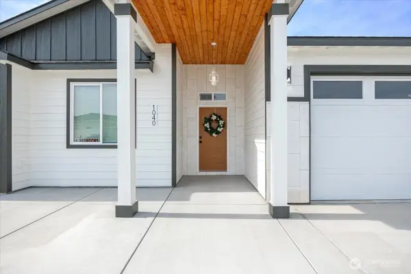 1040 S Florida Pl, Kennewick, WA 99338