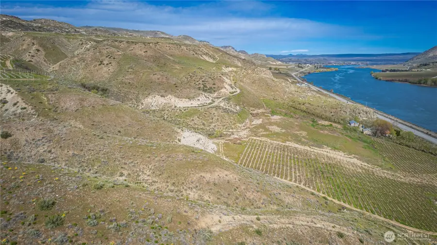 18 Old Hwy 10 Spur, Pateros, WA 98846 - Image #3