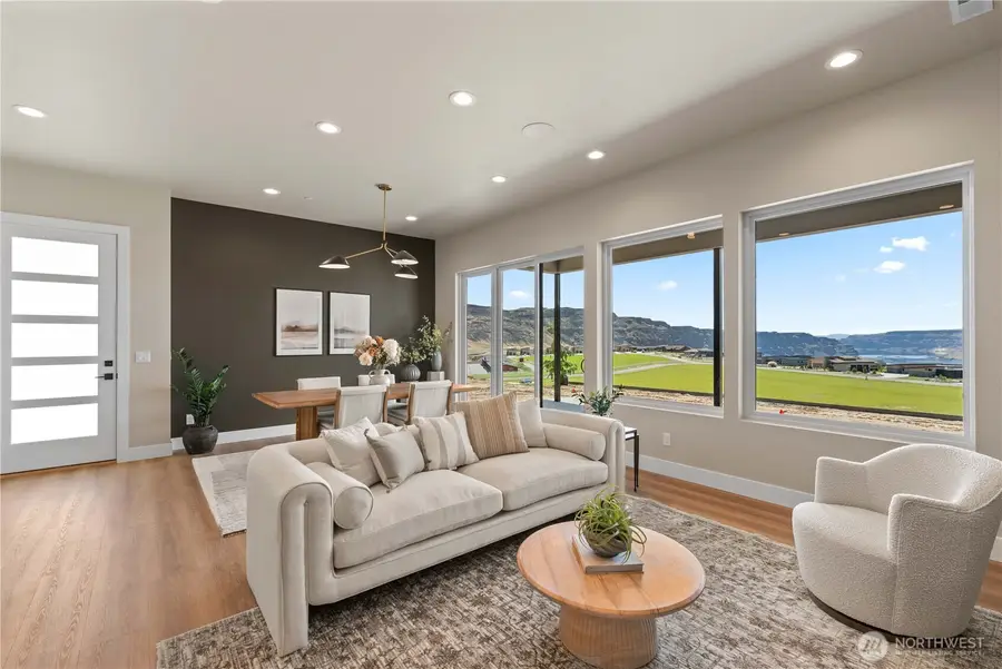 9604 Ridgeview Drive Nw, Quincy, WA 98848 - Image #3