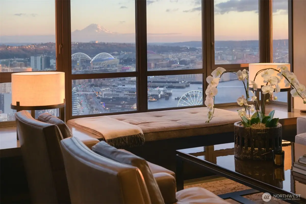 2125 1st Avenue #3202, Seattle, WA 98121 - Image #1