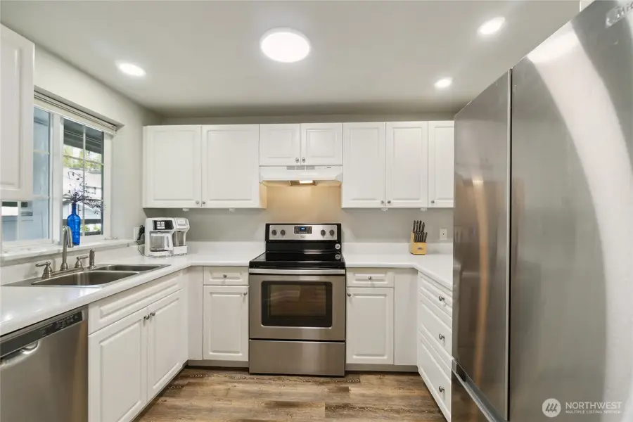 23321 Cedar Way #J204, Mountlake Terrace, WA 98043 - Image #3