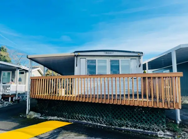 3241 S 182nd Place #222, SeaTac, WA 98188