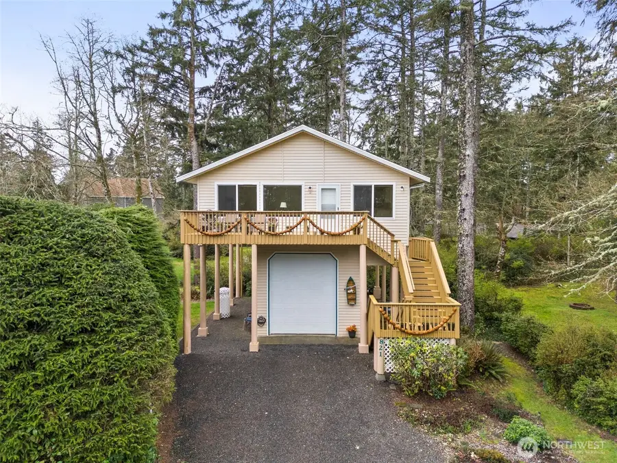 821 Ketch Court, Ocean Shores, WA 98569 - Image #2