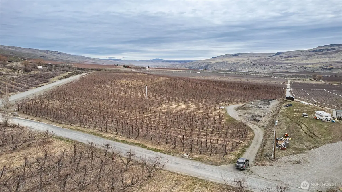 545 Jack Wells Road, Bridgeport, WA 98813 - Image #1