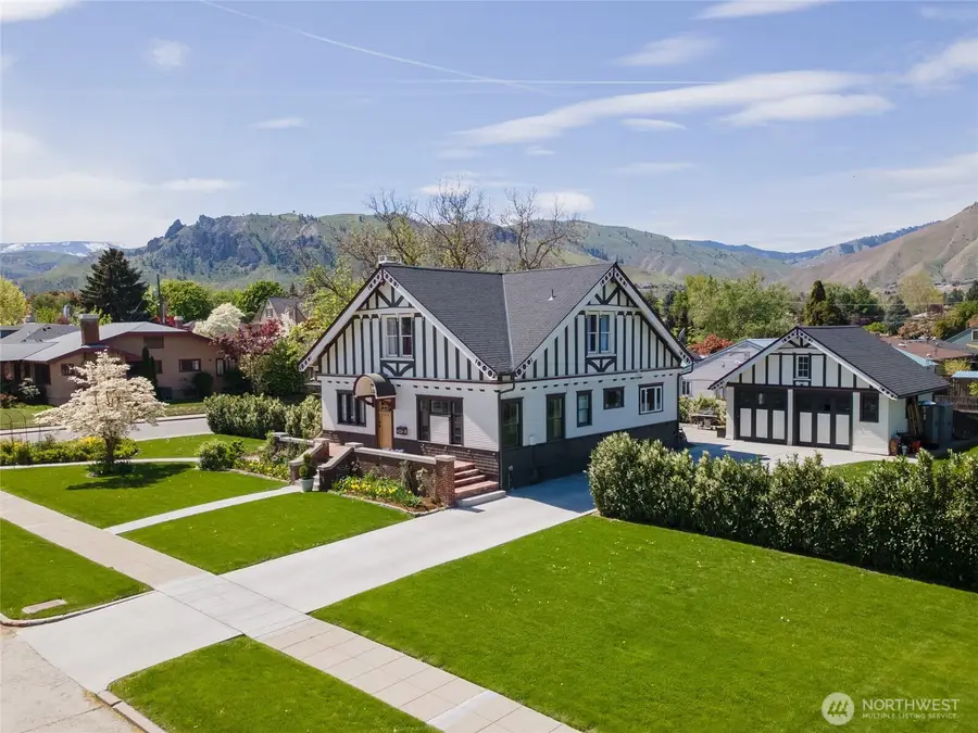 124 S Franklin Avenue, Wenatchee, WA 98801 - Image #2