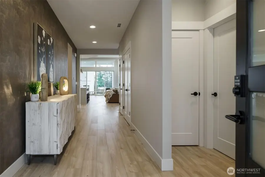 5631 Thornhill Avenue Sw, Port Orchard, WA 98367 - Image #2