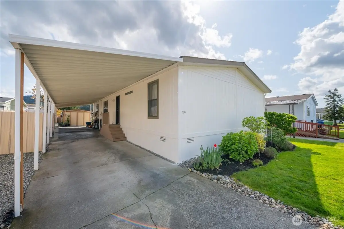 1120 S 25th Street #39, Mount Vernon, WA 98274 - Image #1