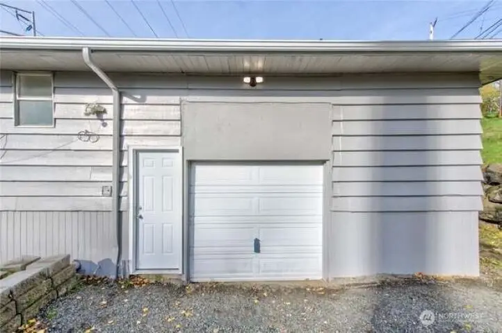 10601 55th Avenue S, Seattle, WA 98178 - Image #2