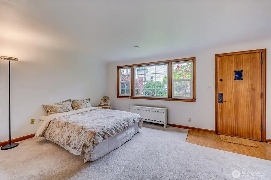 7868 Green Lake Drive N #Unit 9, Seattle, WA 98103 - Image #3