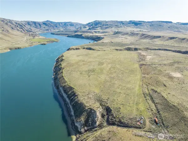 1163 Strahl Canyon Road, Grand Coulee, WA 99133