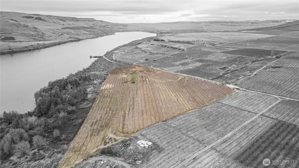 472 Jack Wells Road, Bridgeport, WA 98813